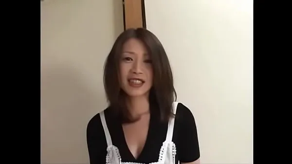 Katso Japanese MILF Seduces Somebody's Uncensored:View more lämmintä videota