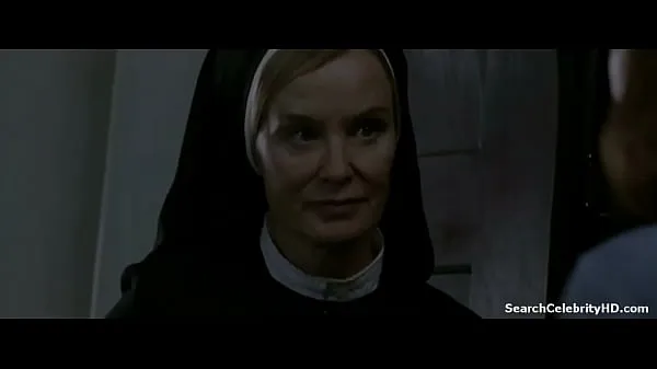 Mira Lizzie Brocheré en American Horror Story 2011-2016 cálidos videos