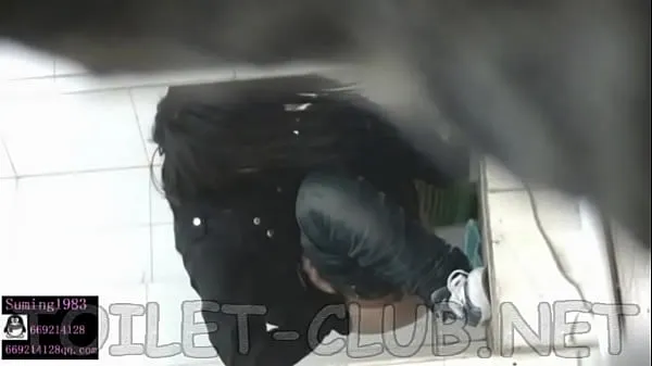 Hidden toilet cam - Quay len गर्मजोशी भरे वीडियो देखें