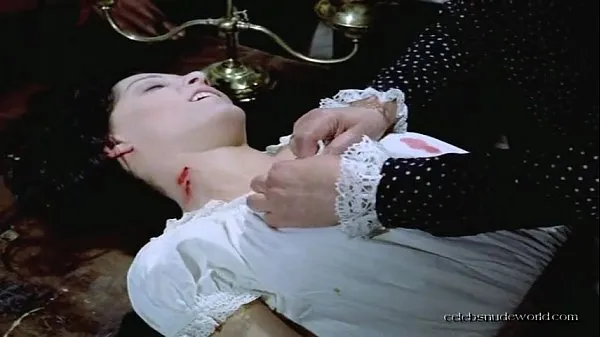 Bekijk Helga Liné saga of the Dracula 1973 warme video's