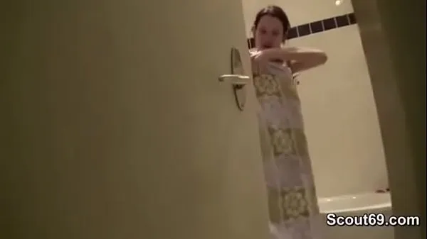 bathing teen seduced to fuck गर्मजोशी भरे वीडियो देखें