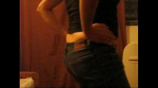 Παρακολουθήστε colombianita dancing in front the webcam in jeans and showing her ass in thong ζεστά βίντεο