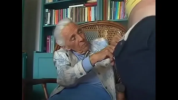 Посмотрите 92-летняя бабушка сосет член внука. FLV теплые видео