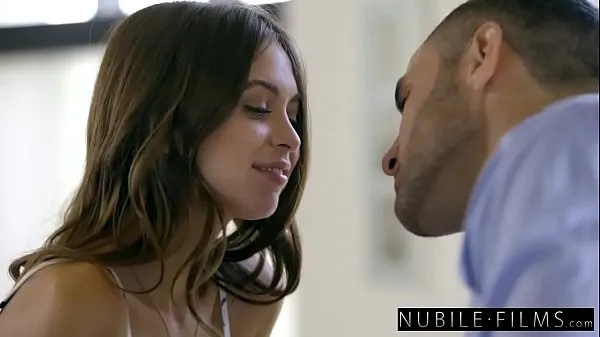 NubileFilms-ガールフレンドのチートとコックの潮吹き温かいビデオをご覧ください