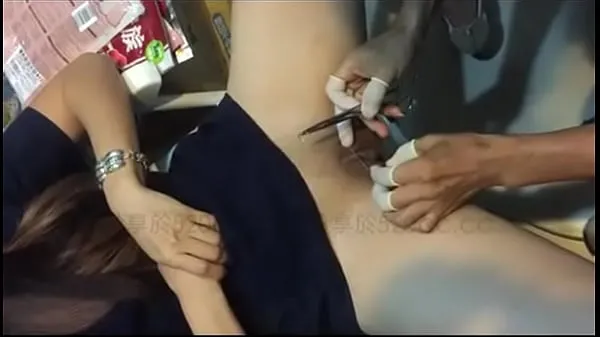 Regardez Tatouage Chine vidéos chaleureuses