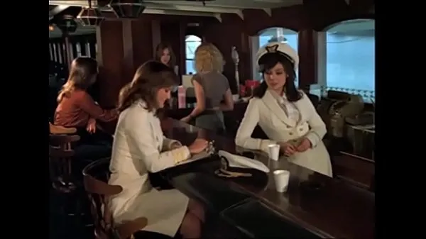 Sehen Sie sich Sexboat 1980 Film 18warme Videos an