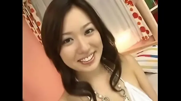Oglejte si Beauty Hairy Asian Babe Fingered and Creampie Filled toplih videoposnetkov