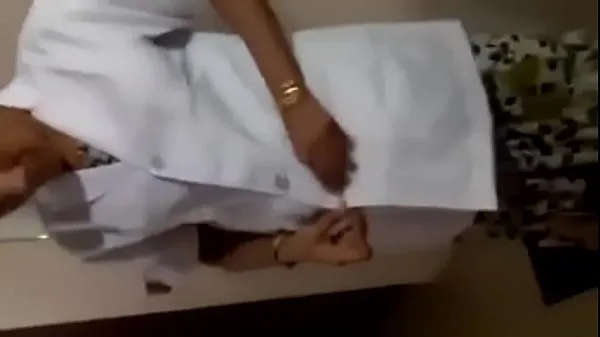 Παρακολουθήστε Tamil nurse remove cloths for patients ζεστά βίντεο