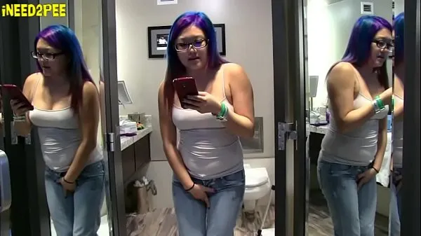 Mira Chicas calientes necesitan orinar mojando sus jeans ajustados spandex 2018 cálidos videos