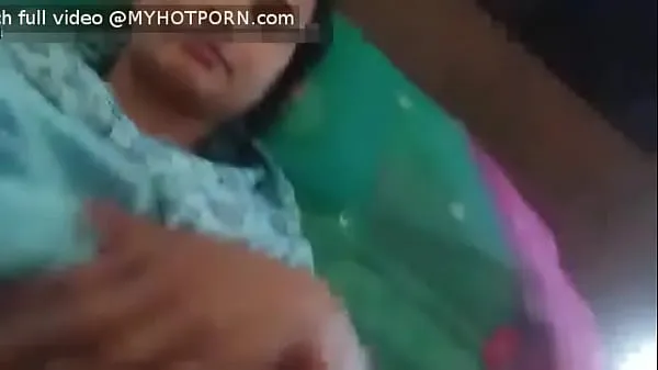 Katso Nepali sexy girl Showing Her Boobs and Pussy lämmintä videota