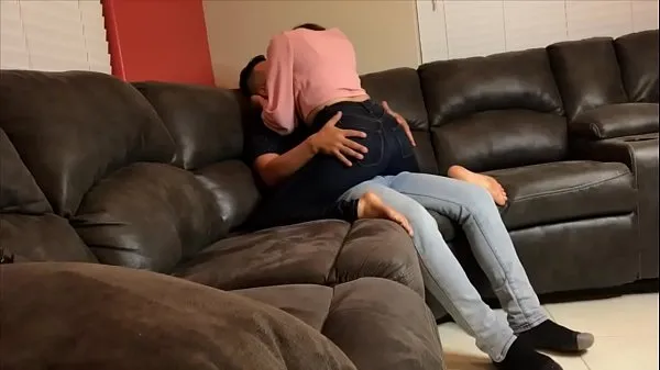 شاهد مقاطع فيديو دافئة Gorgeous Girl gets fucked by Landlord in Couch - Lexi Aaane