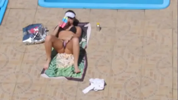 Watch Flagra safada masturbando Piscina Flagged Girl masturbate on the pool warm Videos