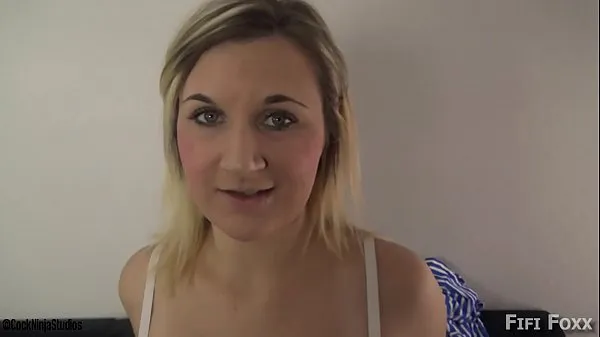 Přehrát step Son Buys Mom Lingerie for Her Birthday zajímavá videa