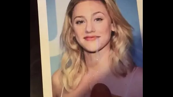 Assista CUMSHOT TRIBUTE TO LILI REINHART vídeos quentes