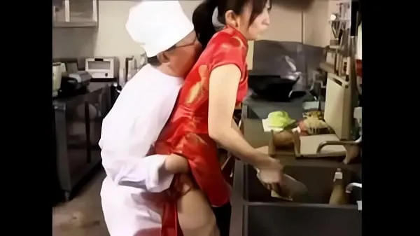 Se japanese restaurant varme videoer