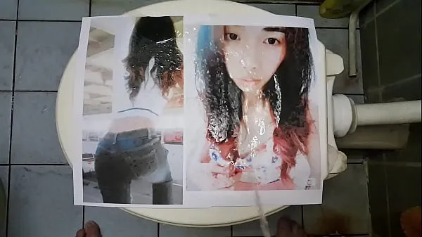 Mira pissing on printed pic cálidos videos