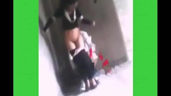 Katso step Father having sex with his young daughter in a deserted place Full video lämmintä videota