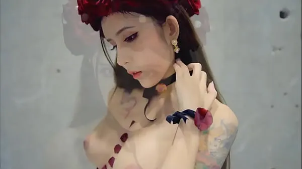 Watch Breast-hybrid goddess, beautiful carcass, all three points warm Videos
