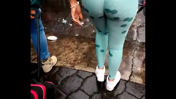 Se big ass in leggings varme videoer