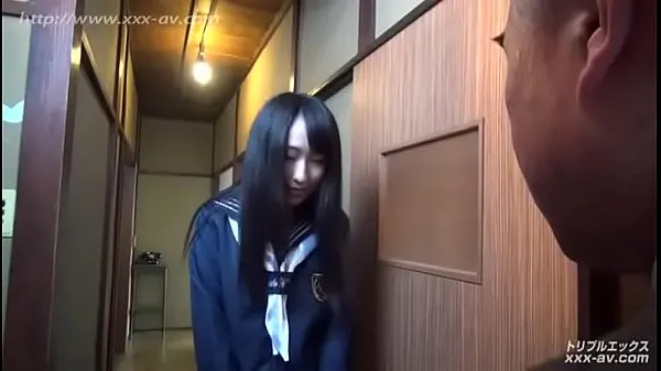 Přehrát Squidpis - Uncensored Horny old japanese guy fucks hot girlfriend and teaches her zajímavá videa
