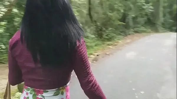 Regardez Bianca va dans les bois et obtient coq sans laisser de trace. Voir ce qui a donné xv rouge vidéos chaleureuses