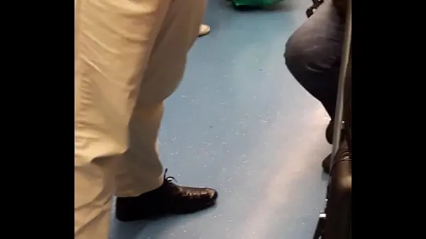 Regardez Volumão dans le métro vidéos chaleureuses