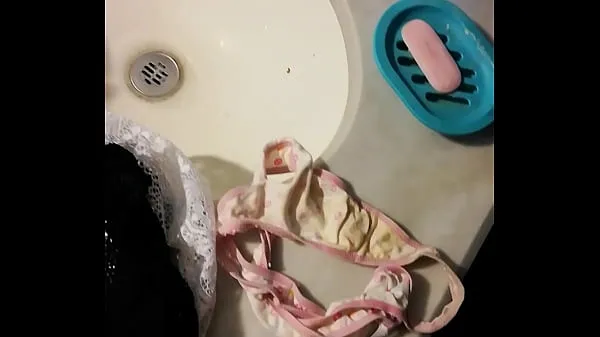 Mira Las tanguitas usadas de la puta de mi cuñada - - my slut sister in law panties cálidos videos