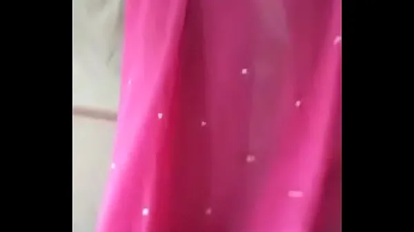 观看Myself video of saree stripping温馨视频