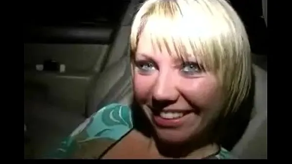 Sehen Sie sich Milf über Motorhaube geficktwarme Videos an