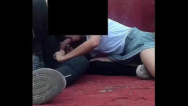 Regardez SEXE PUBLIC, BAISE À L'ÉCOLE, ÉTUDIANTE MEXICAINE DE CACHONDA, Partie 1 vidéos chaleureuses