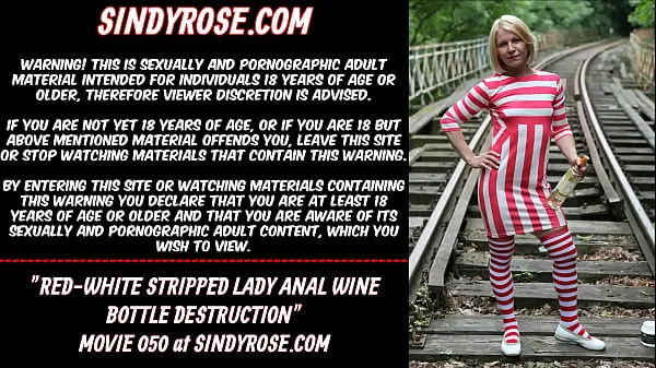 Katso Red-white stripped lady anal wine bottle destruction lämmintä videota