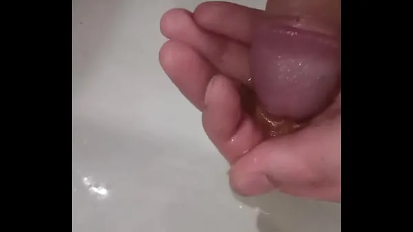 Přehrát Pissing in my Hands And Pee Play zajímavá videa