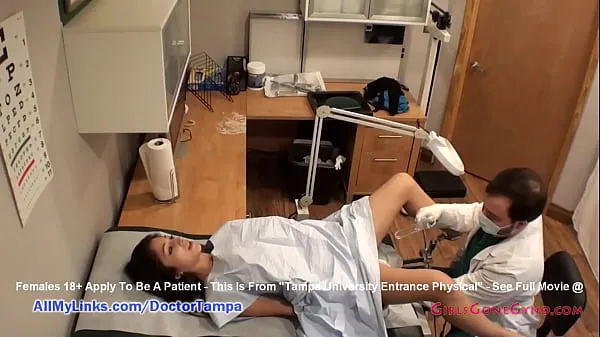 Nézze meg Spy Cam Captures Freshman Alexa Rydell's New Student Physical at GirlsGoneGyno with Doctor Tampa meleg videókat