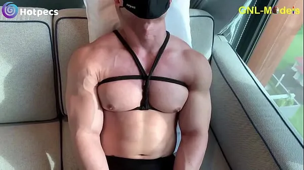 Παρακολουθήστε Big Muscle guy gets Pec tied! That's hot adoration ζεστά βίντεο