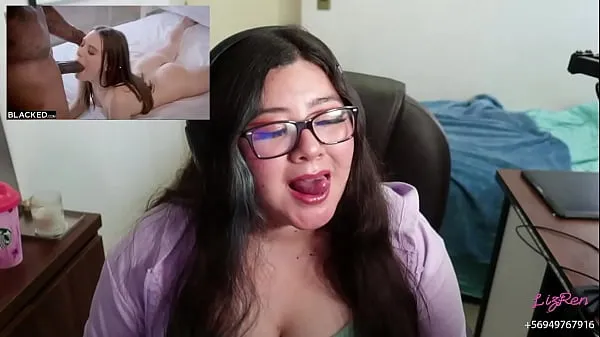 Regardez Une chilienne regarde un porno en se touchant vidéos chaleureuses