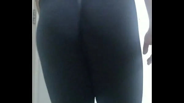 Watch Going to train at the legging gym with plug warm Videos