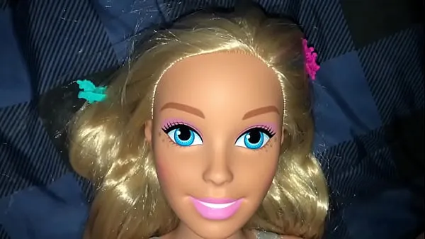 Pozrite si Barbie Styling Head Doll 3 zaujímavé videá