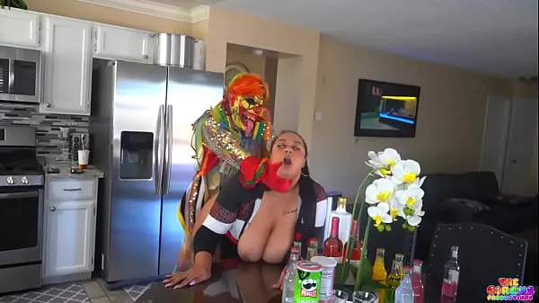 Watch Cheating BBW neighbor gets fucked by a clown warm Videos