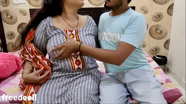 Tonton Dost ki Maa Chod di. Hindi XXX video Video hangat