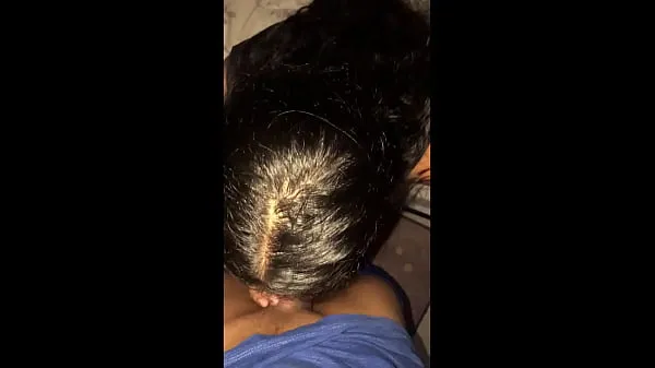 观看在一个赌注中，他与他的学校朋友失去了 贞！ - 在一個賭注中，他與他的學校朋友失去了 貞温馨视频