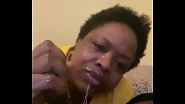 شاهد مقاطع فيديو دافئة Mature ebony bbw gets throat fucked by Gansgta BBC