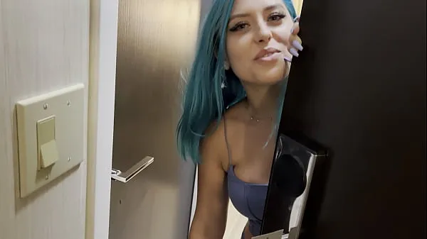 Se Casting Curvy: Blue Hair Thick Porn Star BEGS to Fuck Delivery Guy varme videoer