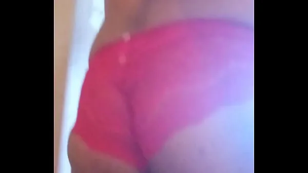 Se Girlfriends red panties varme videoer