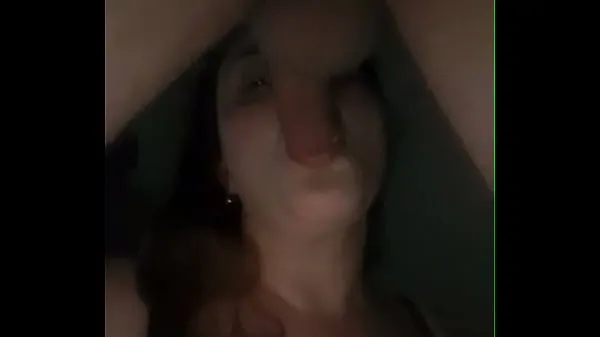 Bekijk Slut wife loves sucking 3 cocks at the same time in Wollongong, she cant get enough , watch her smile warme video's