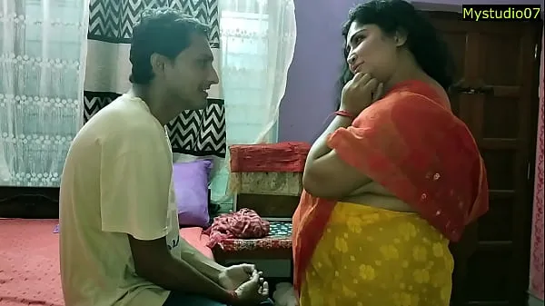 Tonton Indian Hot Bhabhi XXX sex with Innocent Boy! With Clear Audio Video hangat