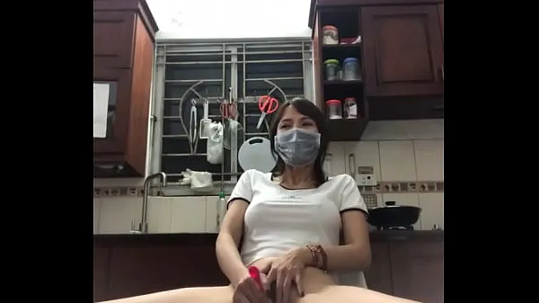 Katso Thanh Thanh's sister lämmintä videota