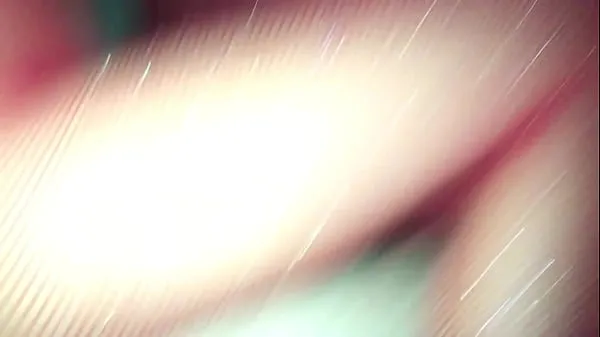观看我去我同父异母的兄弟的新公寓探望他，最后我们发生了性关系温馨视频