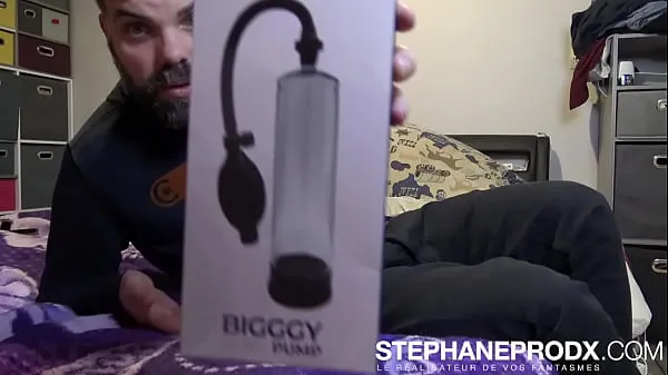 Oglejte si Stephane tests a cock pump from the Only-love site toplih videoposnetkov