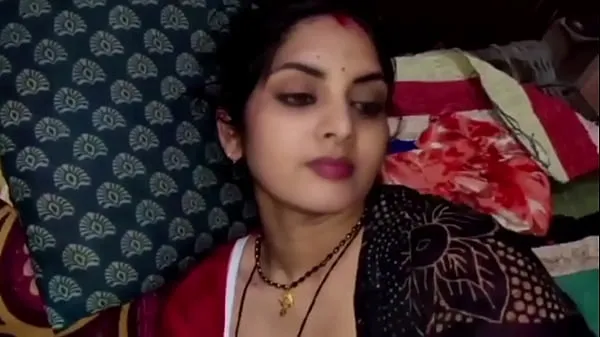 Bekijk Indian beautiful girl make sex relation with her servant behind husband in midnight warme video's