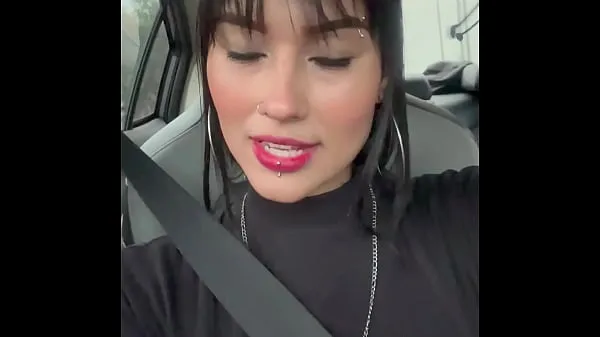 Tonton Uber driver lets me give him a delicious blowjob Video hangat